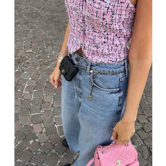 Chanel Pink Tweed Halter Vest Crop Top with Silk Lining & Deco Buttons / FR 38 - Picture 14 of 16